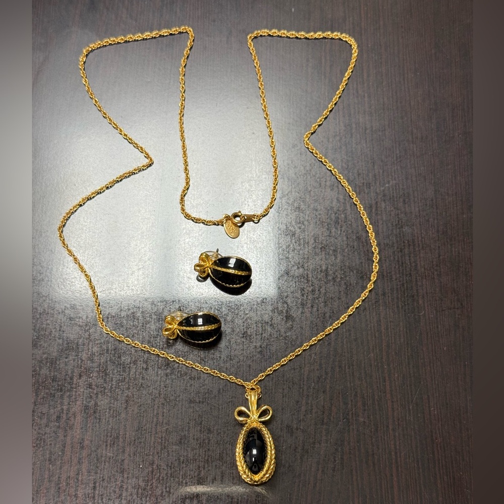 Vintage Joan Rivers Simulated Black Onyx Gold‎ EGG 28" Rope NecKlace & Earrings